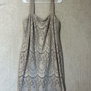 Women’s Lace Plus Size 16 Dress. Wedding Holiday Romantic. Dress Barn